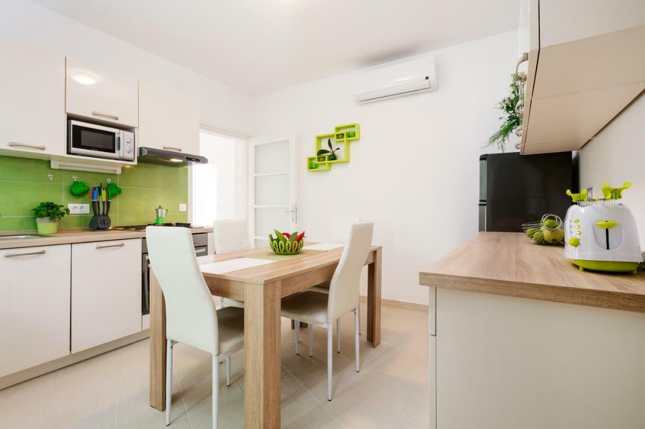 Botun Apartman Free Parking Pula Exterior foto